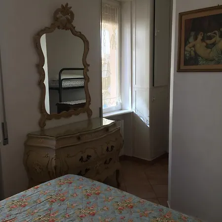 A Due Passi Dal Mare Apartment *