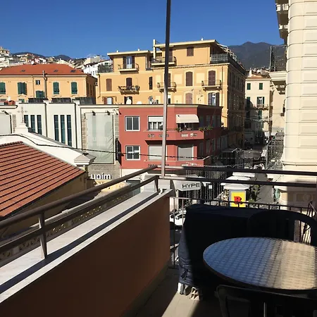 A Due Passi Dal Mare Apartment Sanremo